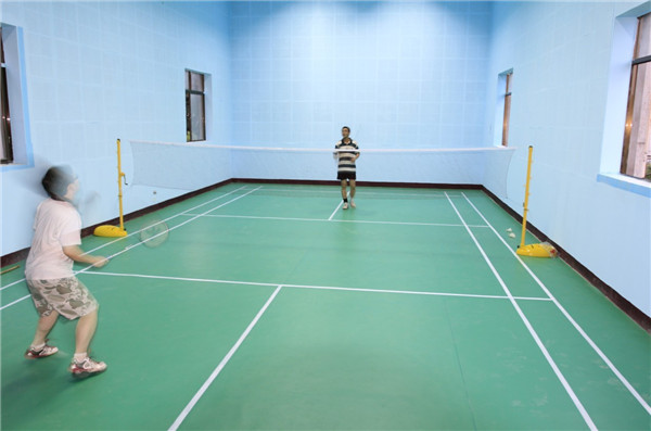 PVC羽毛球地板好鋪裝嗎？